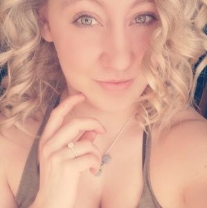 Meet your Posher, Kellie